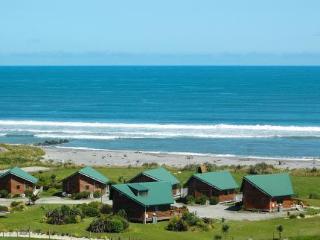 Shining Star Beachfront Accommodation Хокитика Экстерьер фото